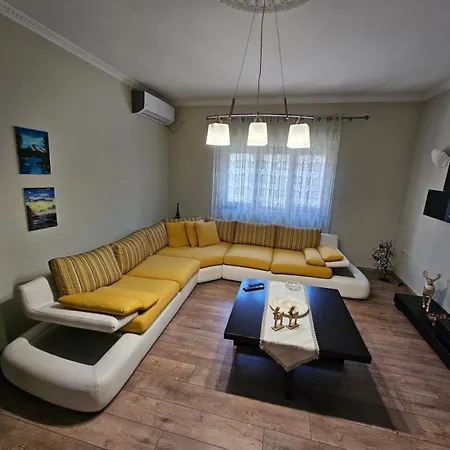 Apartment Botanic Park Tirana